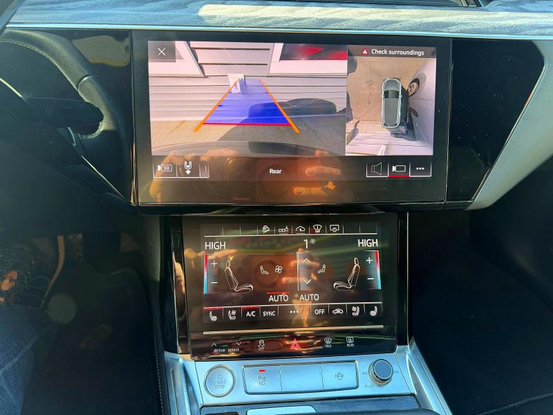 48879726 :رقم المزاد ، WA1VAAGE7KB006583 vin ، 2019 Audi E-tron مزاد بيع