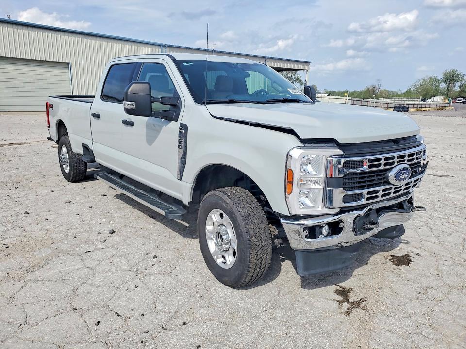 2025 Ford F350 მანქანა იყიდება აუქციონზე, vin: 1FT8W3BN1SEC01259, აუქციონის ნომერი: 49873766