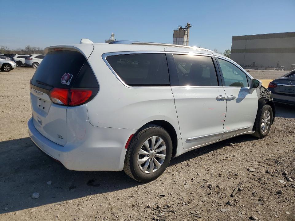 2019 Chrysler Pacifica მანქანა იყიდება აუქციონზე, vin: 2C4RC1BG4KR680766, აუქციონის ნომერი: 49020166