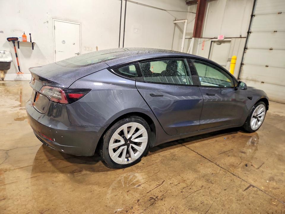 50943796 :رقم المزاد ، 5YJ3E1EA4NF370317 vin ، 2022 Tesla Model 3 مزاد بيع