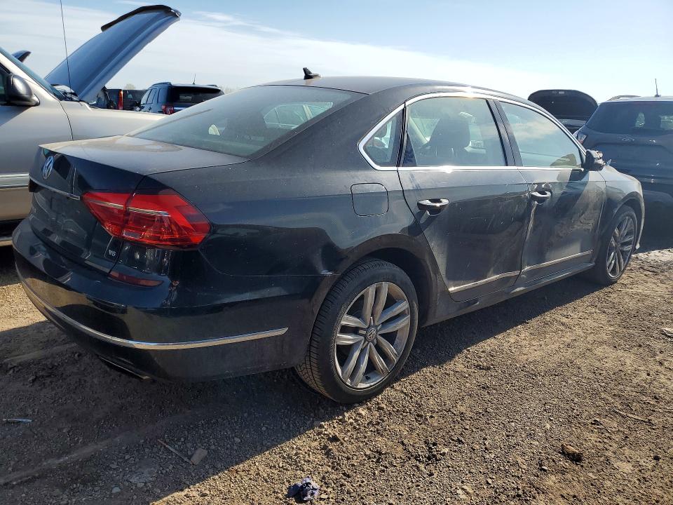 49590476 :رقم المزاد ، 1VWCM7A38GC057524 vin ، 2016 Volkswagen Passat مزاد بيع