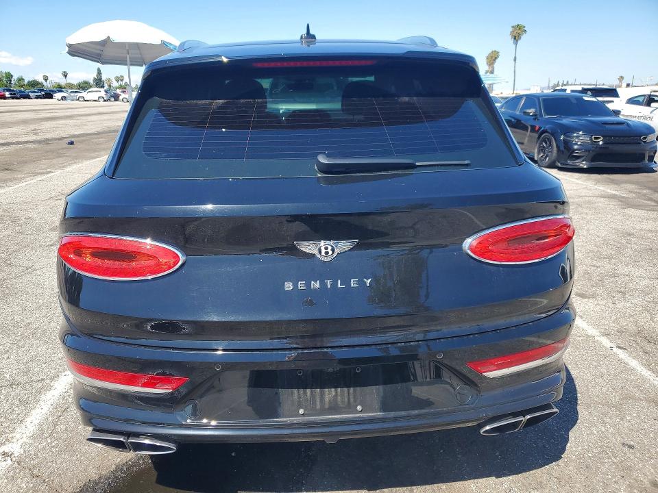2021 Bentley Bentayga მანქანა იყიდება აუქციონზე, vin: SJAAJ2ZV3MC036590, აუქციონის ნომერი: 49621396