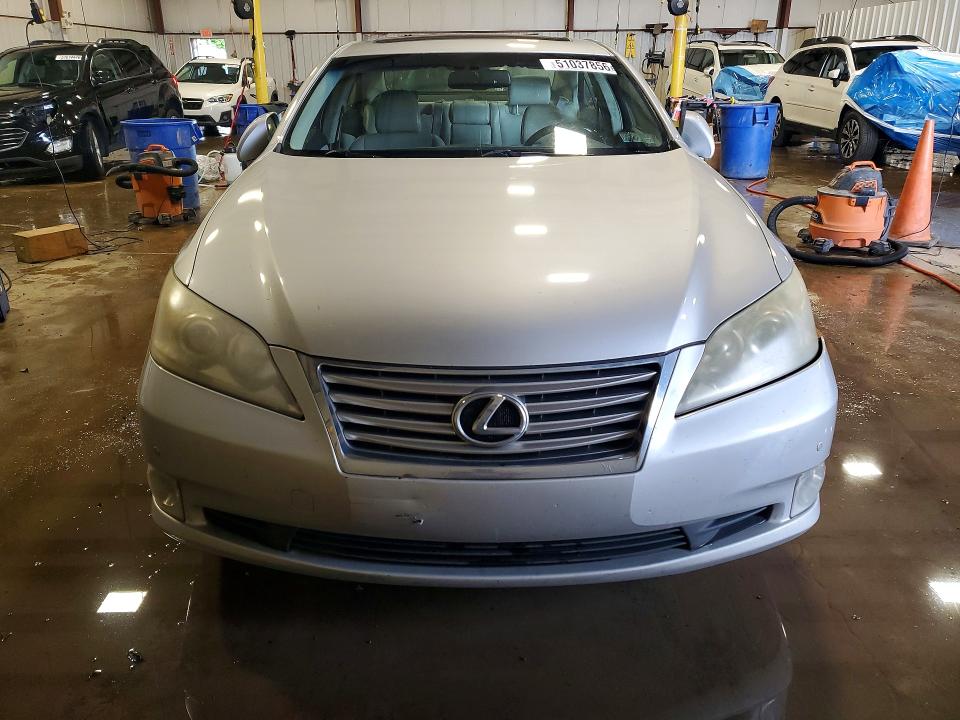 51037856 :رقم المزاد ، JTHBK1EG7B2422772 vin ، 2011 Lexus Es مزاد بيع