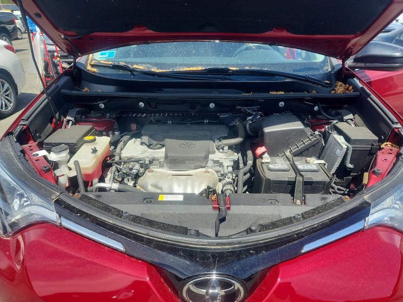 50917886 :رقم المزاد ، 2T3BFREV6JW725681 vin ، 2018 Toyota Rav4 مزاد بيع