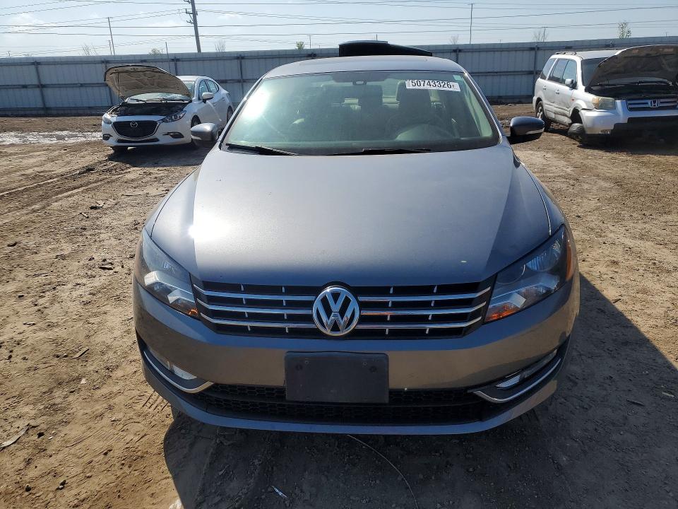 50743326 :رقم المزاد ، 1VWCN7A3XEC038886 vin ، 2014 Volkswagen Passat مزاد بيع