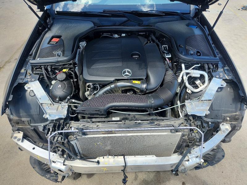 Продажа на аукционе авто 2022 Mercedes-benz E, vin: W1KZF8DB8NB098731, номер лота: 49123476