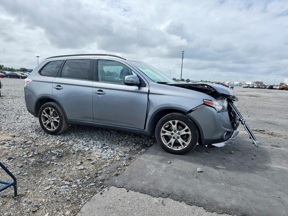 48536926 :رقم المزاد ، JA4AD3A30FZ004289 vin ، 2015 Mitsubishi Outlander مزاد بيع