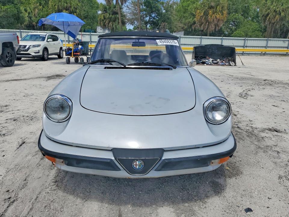 49408376 :رقم المزاد ، ZARBA5412F1021396 vin ، 1985 Alfa Romeo Veloce مزاد بيع