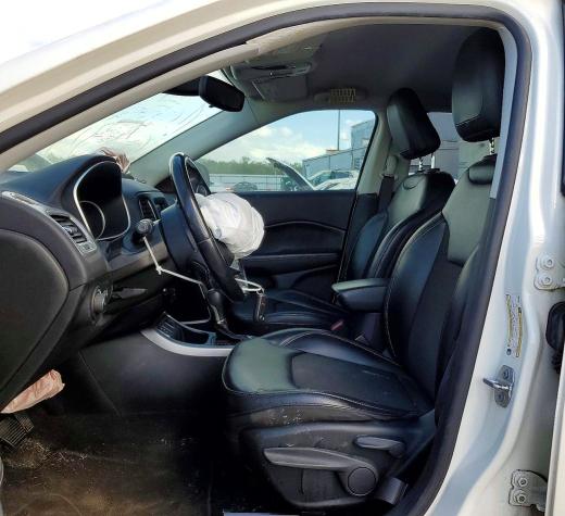 50220456 :رقم المزاد ، 3C4NJCBB5KT851509 vin ، 2019 Jeep Compass مزاد بيع