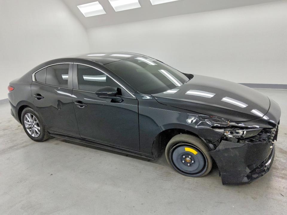 49001716 :رقم المزاد ، JM1BPAAM7S1774478 vin ، 2025 Mazda 3 مزاد بيع