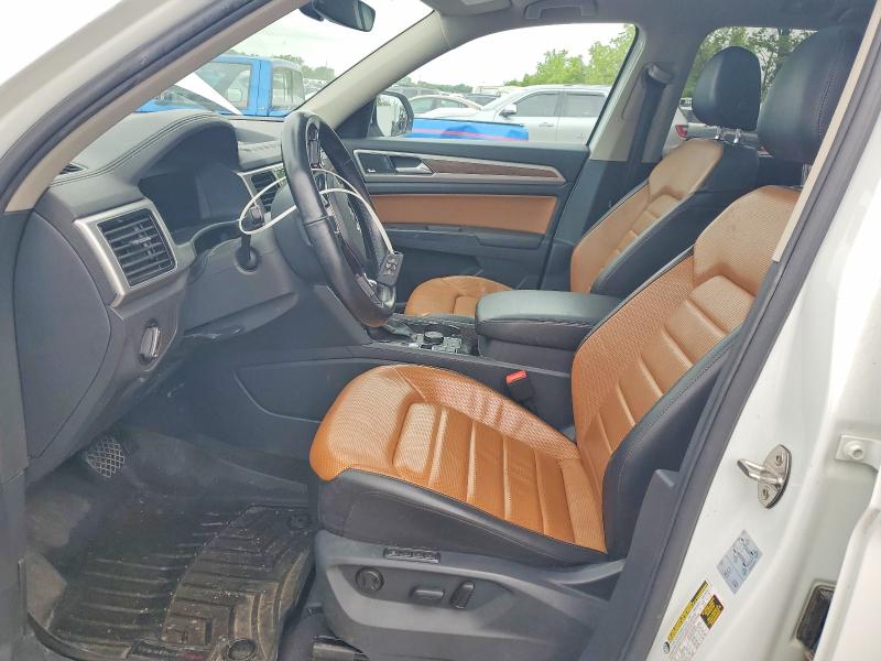 51278756 :رقم المزاد ، 1V2NR2CA3JC534863 vin ، 2018 Volkswagen Atlas مزاد بيع