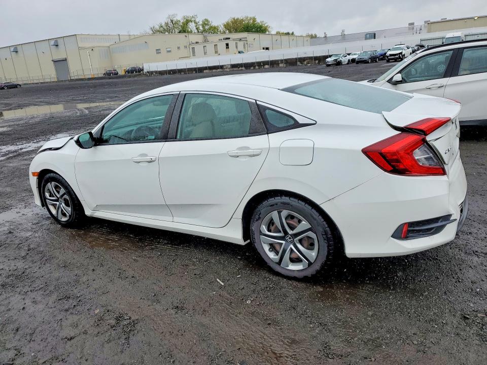51844186 :رقم المزاد ، 2HGFC2F54JH604245 vin ، 2018 Honda Civic مزاد بيع