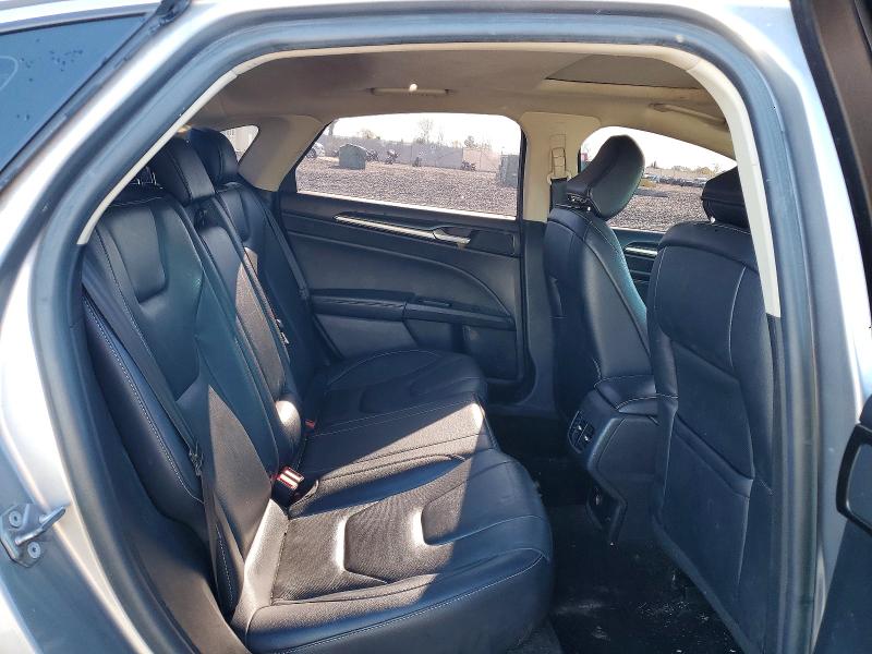 49925256 :رقم المزاد ، 3FA6P0D99LR175842 vin ، 2020 Ford Fusion مزاد بيع