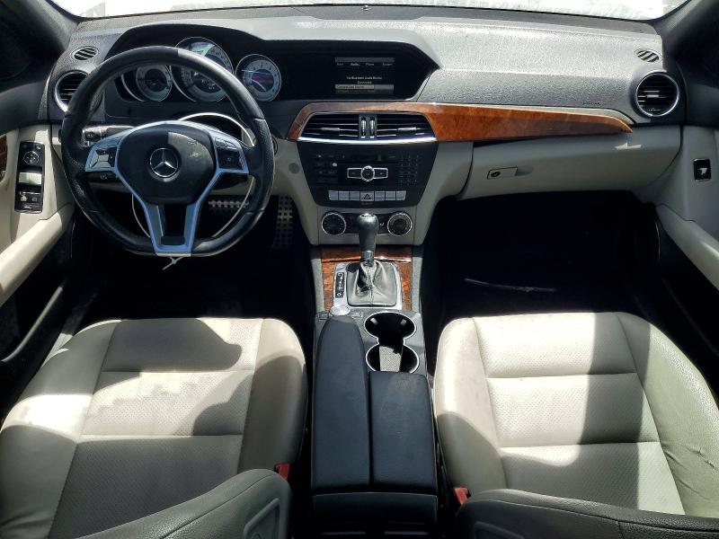 2013 Mercedes-benz C მანქანა იყიდება აუქციონზე, vin: WDDGF4HB8DA777090, აუქციონის ნომერი: 49983686