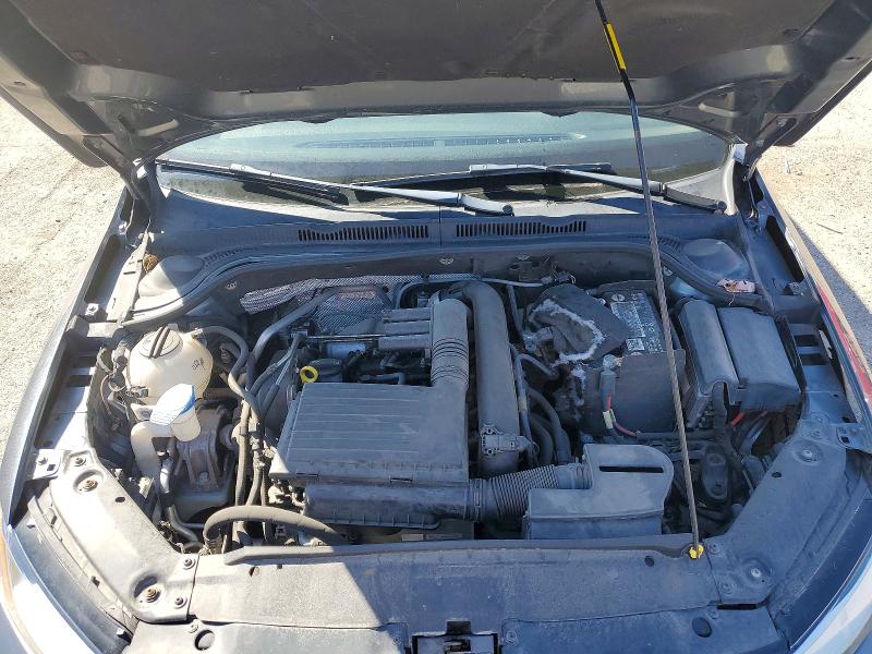 48955246 :رقم المزاد ، 3VW167AJ0HM316037 vin ، 2017 Volkswagen Jetta مزاد بيع