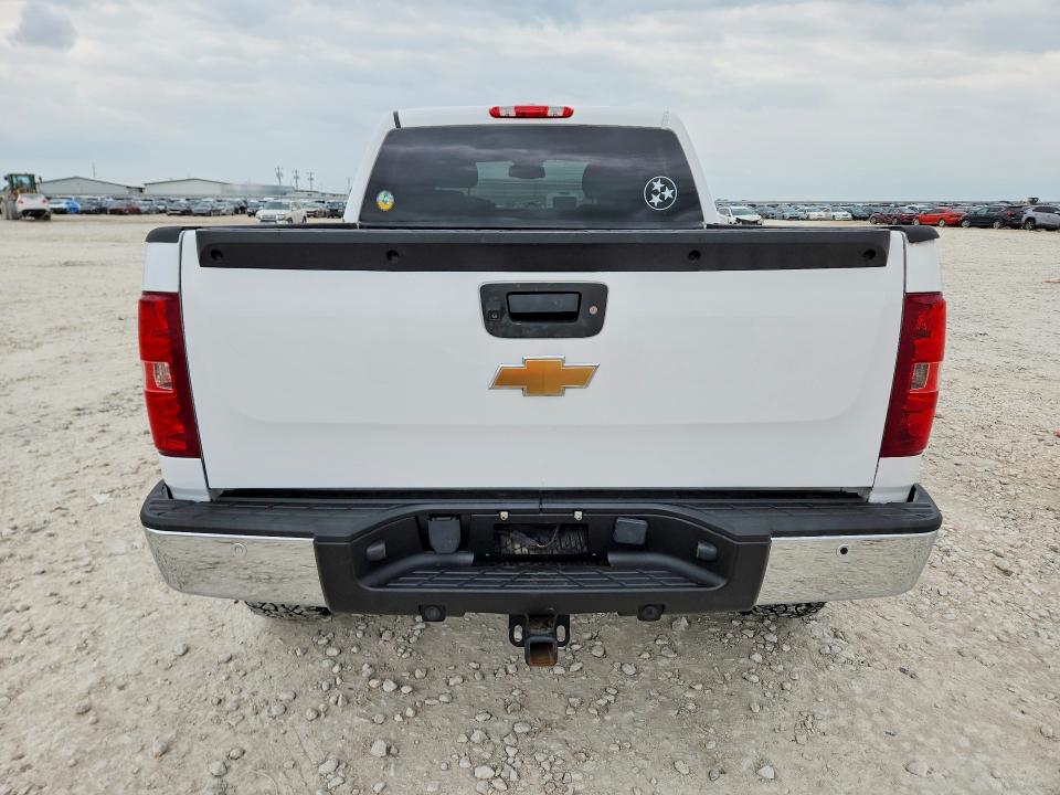 50261656 :رقم المزاد ، 3GCPKSE37BG308353 vin ، 2011 Chevrolet Silverado مزاد بيع