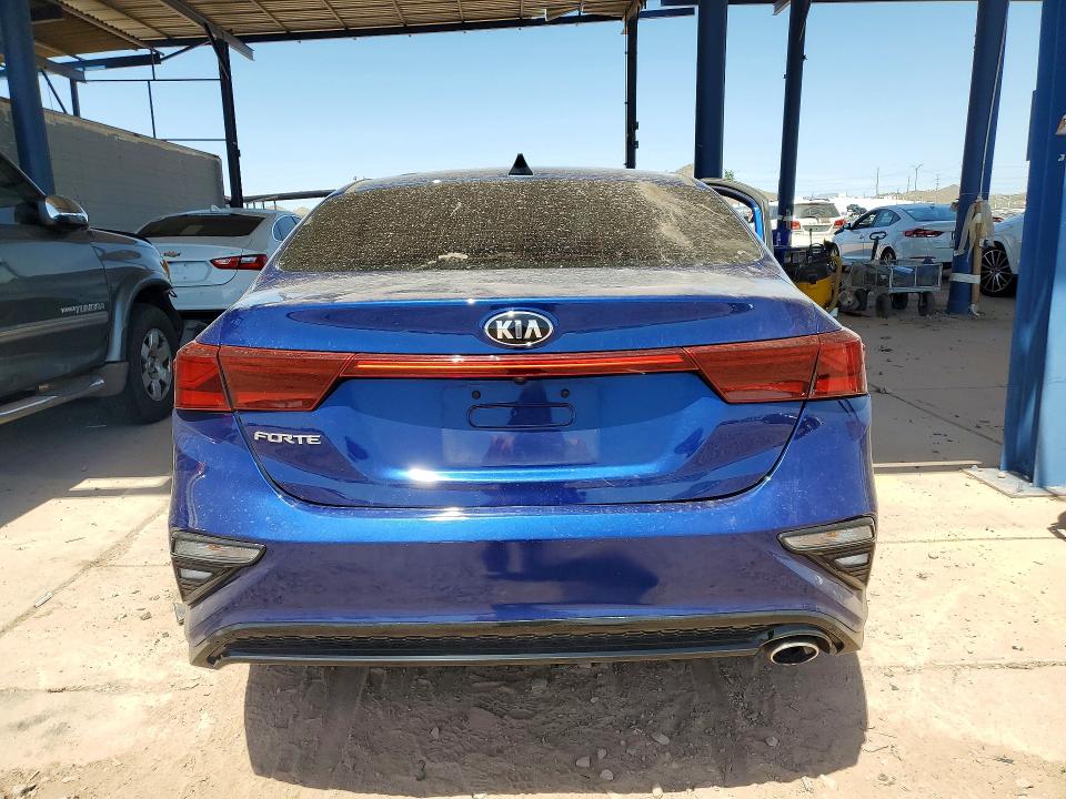 51537856 :رقم المزاد ، 3KPF24AD5ME372976 vin ، 2021 Kia Forte مزاد بيع