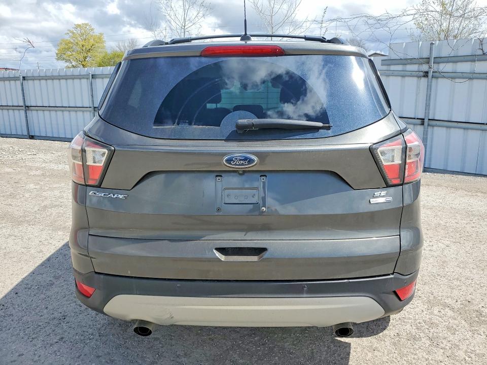 2017 Ford Escape მანქანა იყიდება აუქციონზე, vin: 1FMCU9G93HUA43869, აუქციონის ნომერი: 51425926