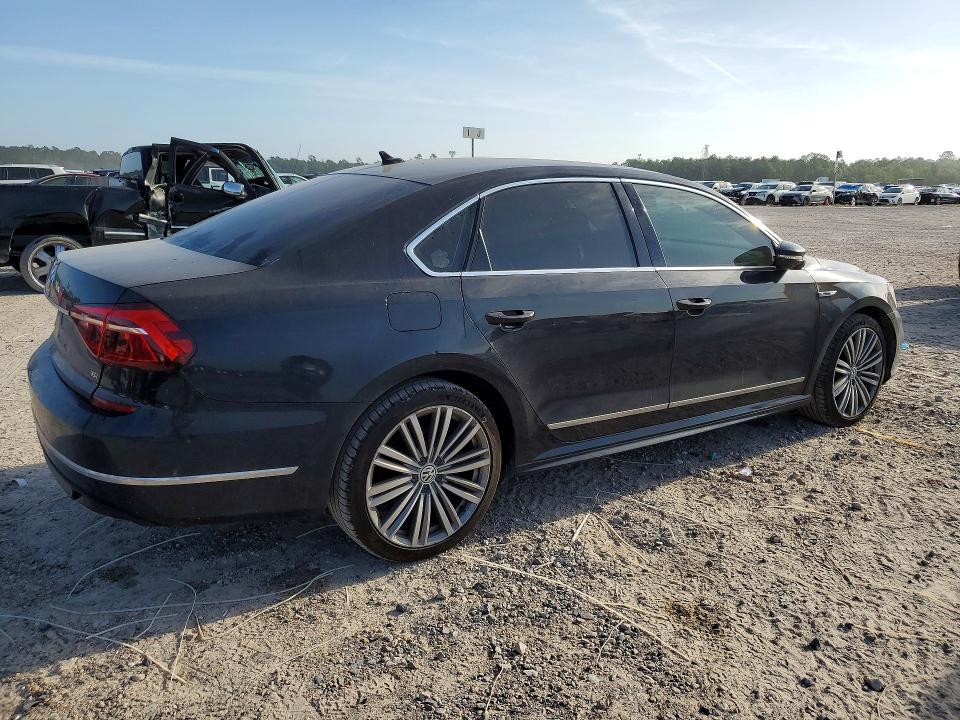 Продаж на аукціоні авто 2017 Volkswagen Passat, vin: 1VWDT7A30HC015874, номер лоту: 49456916