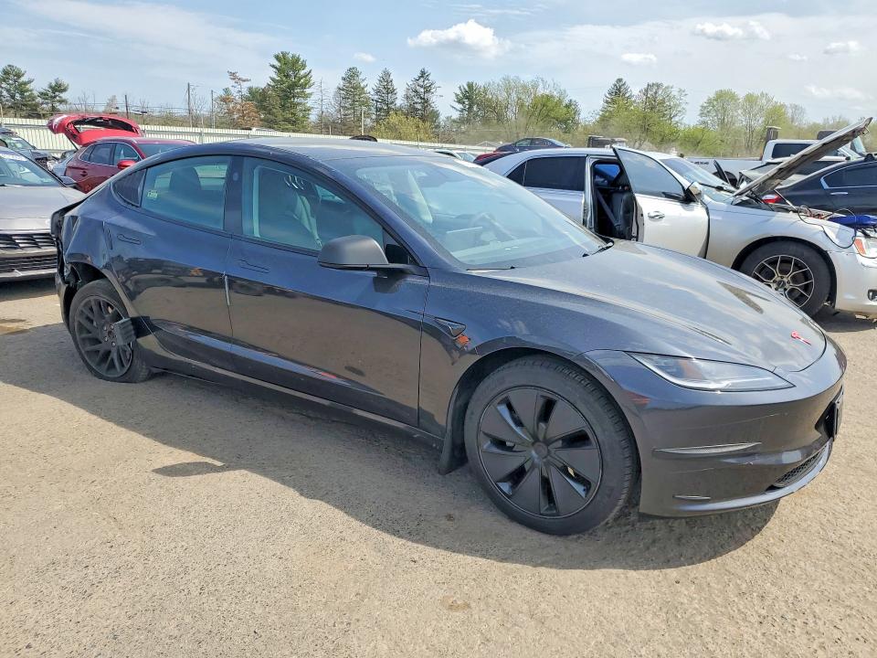 49636956 :رقم المزاد ، 5YJ3E1EA8SF876986 vin ، 2025 Tesla Model 3 مزاد بيع