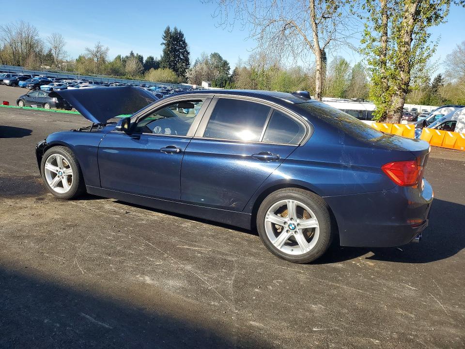 48804676 :رقم المزاد ، WBA3C1C50DF440463 vin ، 2013 Bmw 328 مزاد بيع