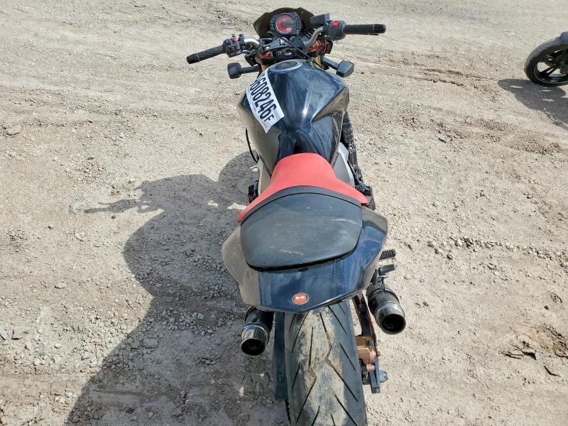 49608246 :رقم المزاد ، JKAZRCA153A009887 vin ، 2003 Kawasaki Zr1000 مزاد بيع