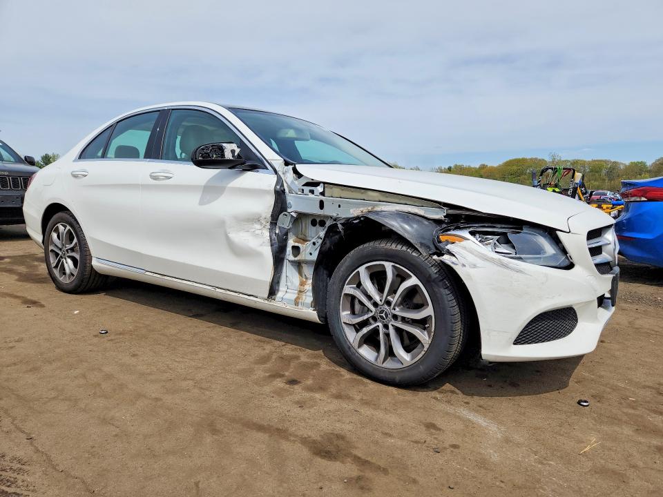 Продаж на аукціоні авто 2017 Mercedes-benz C, vin: 55SWF4KB0HU211788, номер лоту: 50980136
