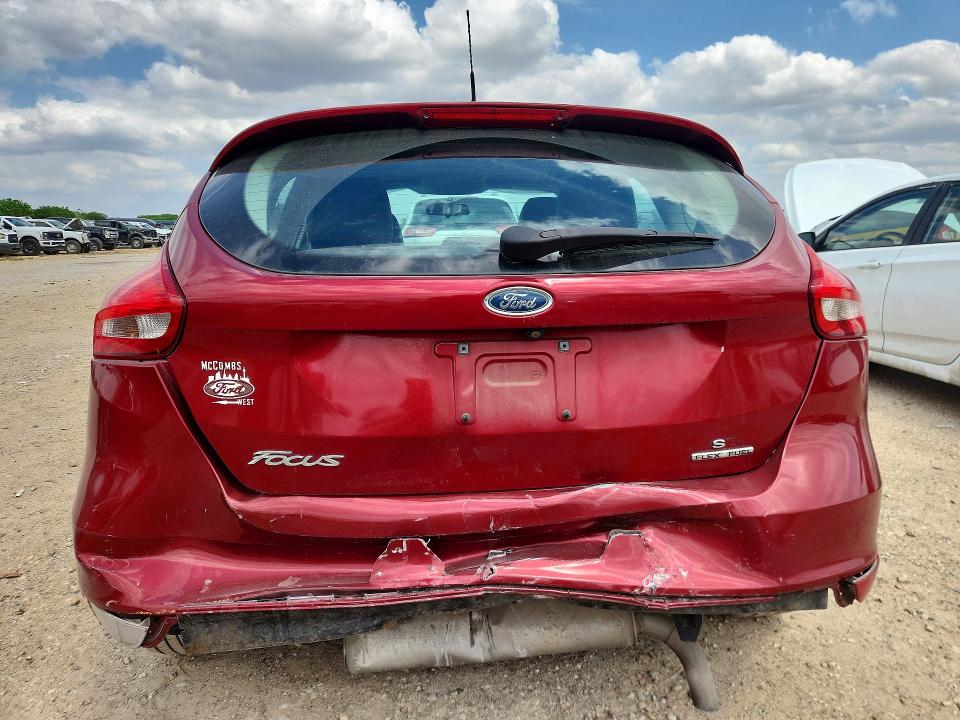 49673946 :رقم المزاد ، 1FADP3K20FL318419 vin ، 2015 Ford Focus مزاد بيع
