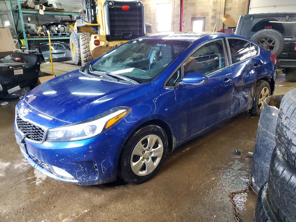 2017 Kia Forte მანქანა იყიდება აუქციონზე, vin: 3KPFL4A78HE007169, აუქციონის ნომერი: 47946416