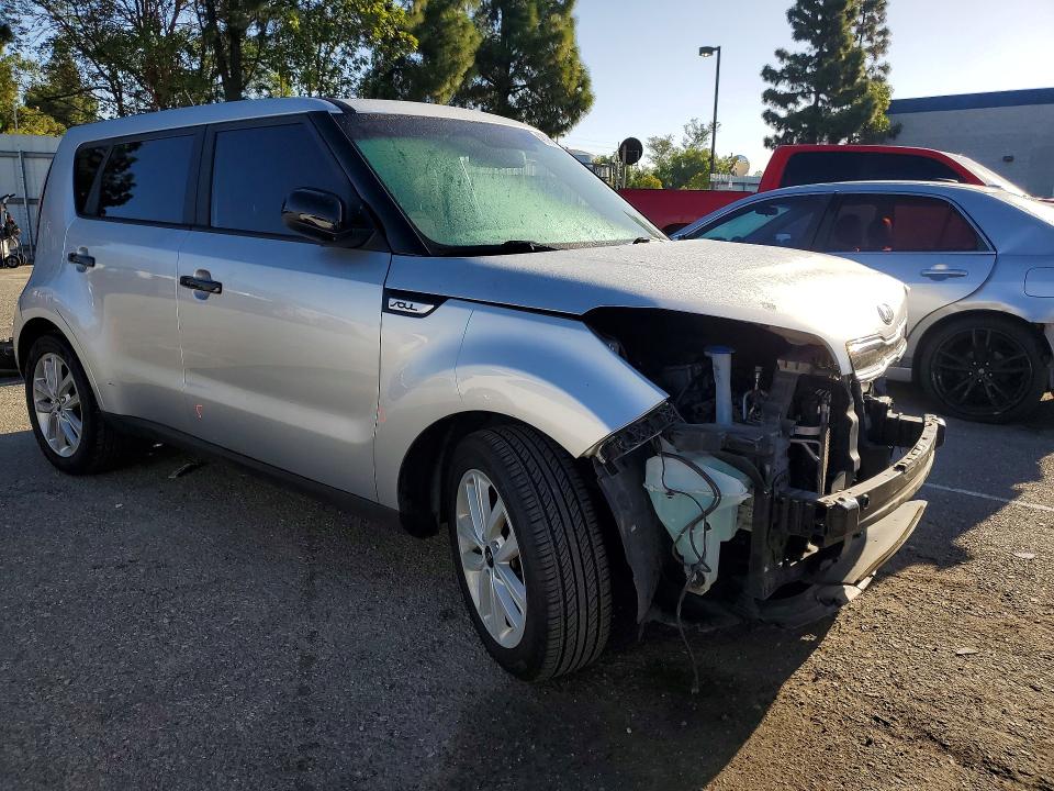2018 Kia Soul მანქანა იყიდება აუქციონზე, vin: KNDJP3A53J7595172, აუქციონის ნომერი: 48789736