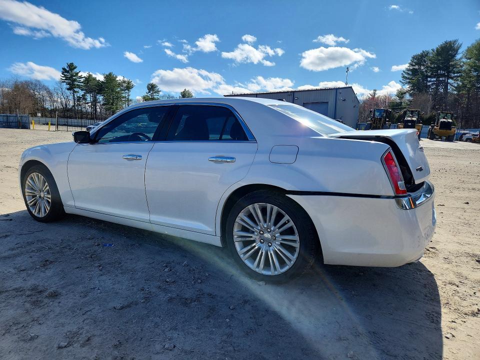 48401996 :رقم المزاد ، 2C3CA6CT8BH537401 vin ، 2011 Chrysler 300c مزاد بيع