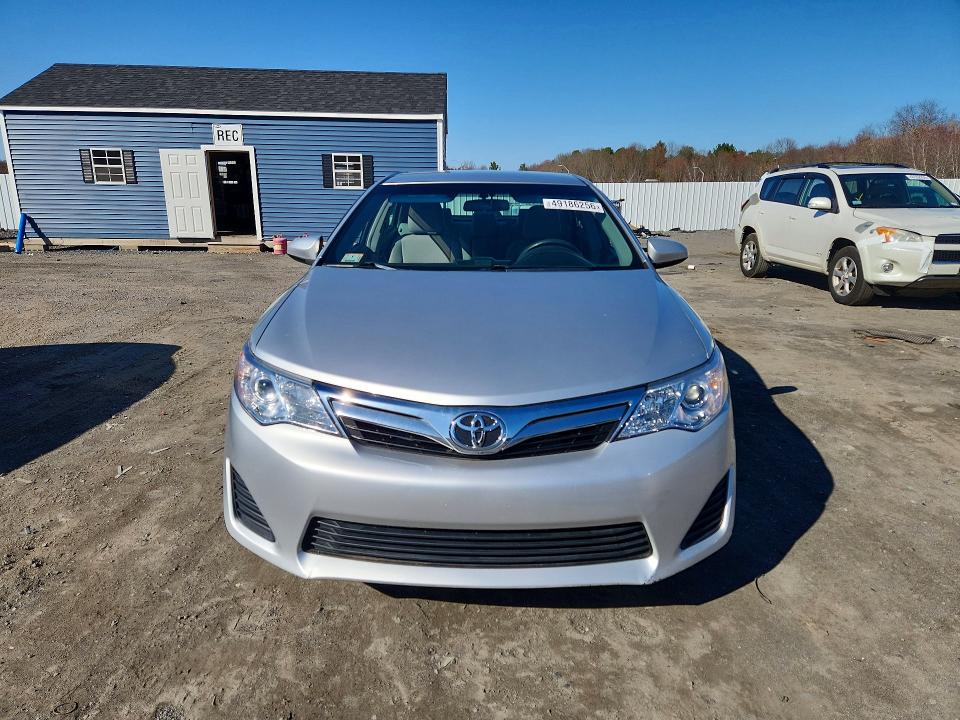 49186256 :رقم المزاد ، 4T4BF1FK1DR333944 vin ، 2013 Toyota Camry مزاد بيع