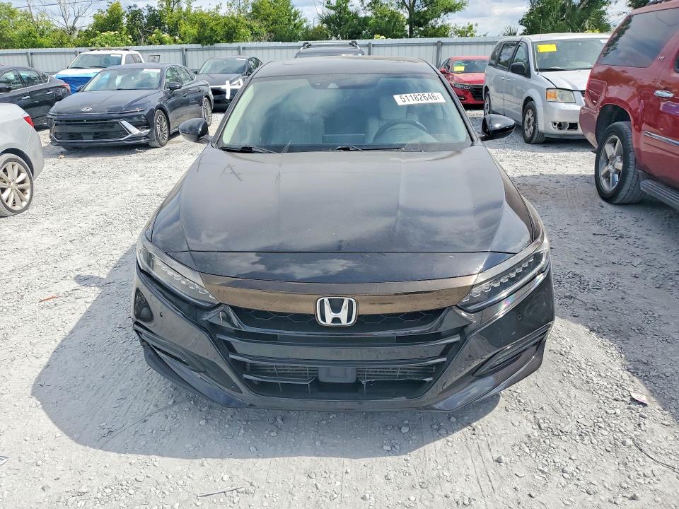 Продаж на аукціоні авто 2018 Honda Accord, vin: 1HGCV2F93JA037184, номер лоту: 51182646