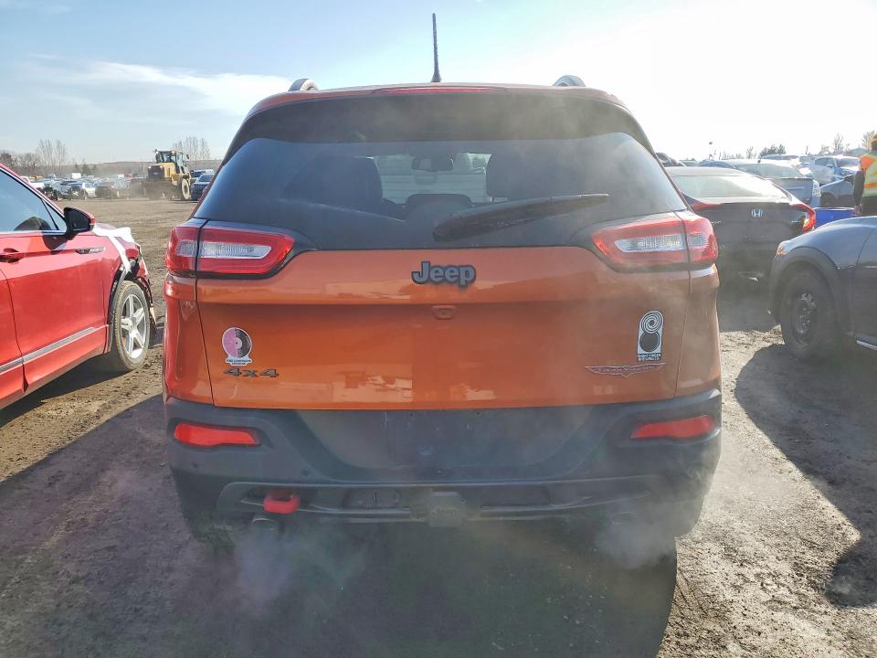 46393476 :رقم المزاد ، 1C4PJMBS8FW564003 vin ، 2015 Jeep Cherokee مزاد بيع