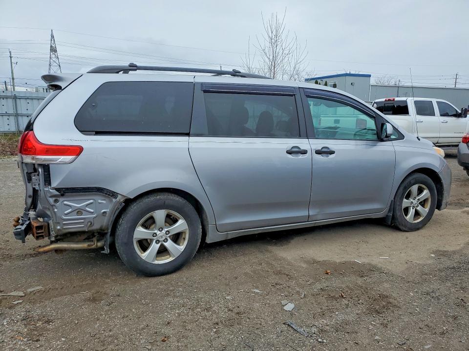Продаж на аукціоні авто 2011 Toyota Sienna, vin: 5TDZK3DC4BS028598, номер лоту: 50274736