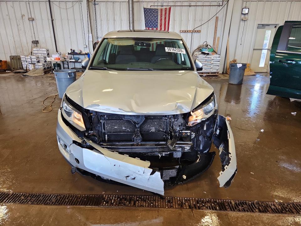 50162326 :رقم المزاد ، WVGAV3AX6DW562468 vin ، 2013 Volkswagen Tiguan مزاد بيع