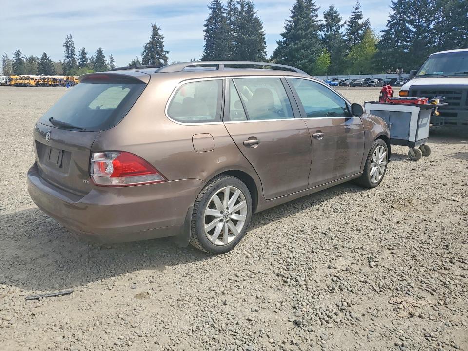 51157166 :رقم المزاد ، 3VWPL7AJ6EM611657 vin ، 2014 Volkswagen Jetta مزاد بيع