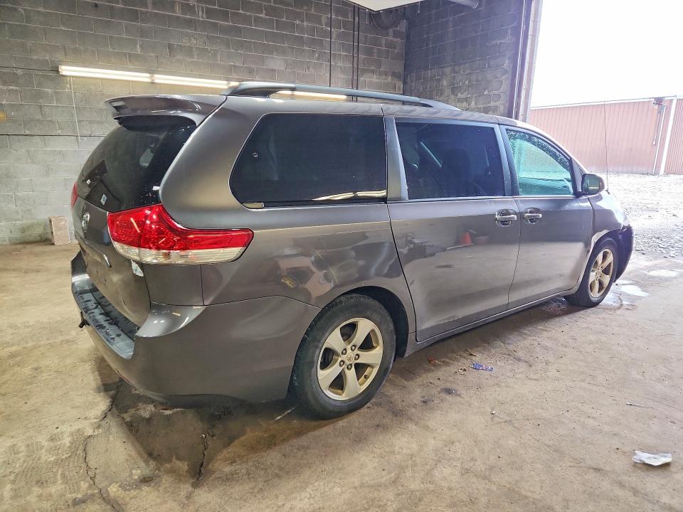 2012 Toyota Sienna მანქანა იყიდება აუქციონზე, vin: 5TDKK3DC7CS178188, აუქციონის ნომერი: 50156866