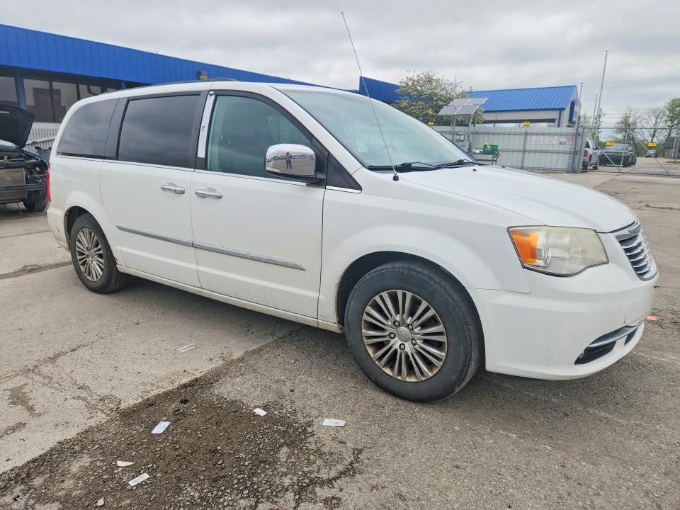 2013 Chrysler Town & Country მანქანა იყიდება აუქციონზე, vin: 2C4RC1CG9DR815970, აუქციონის ნომერი: 51317876