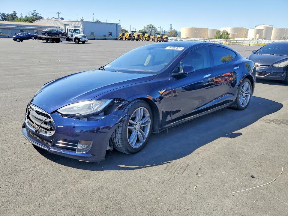 48998426 :رقم المزاد ، 5YJSA1H17EFP40274 vin ، 2014 Tesla Model S مزاد بيع