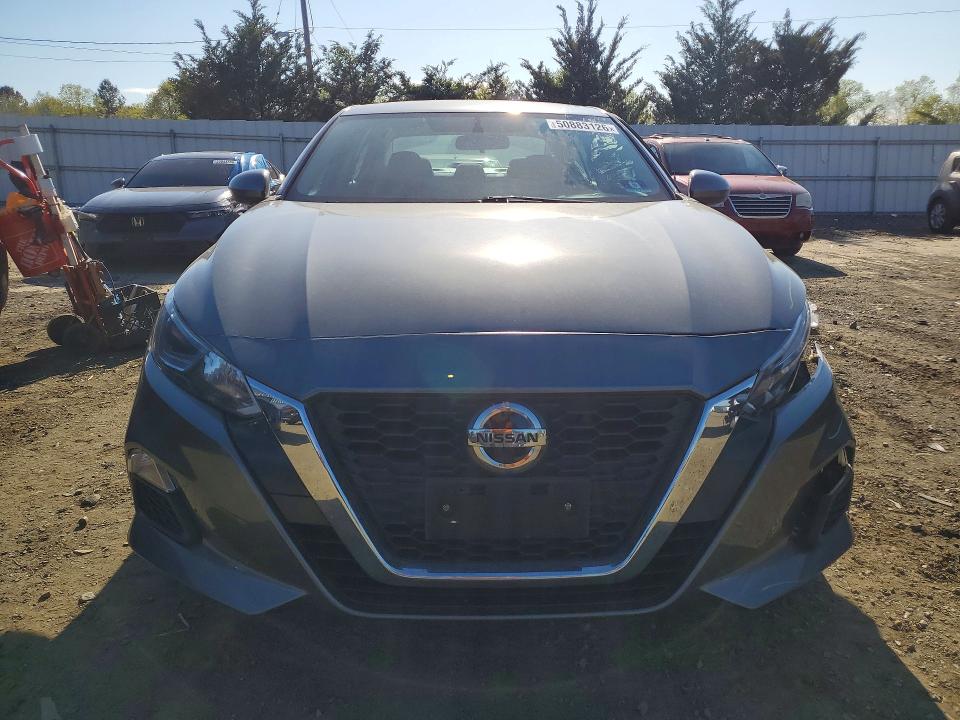 50883126 :رقم المزاد ، 1N4BL4BVXKC121609 vin ، 2019 Nissan Altima مزاد بيع