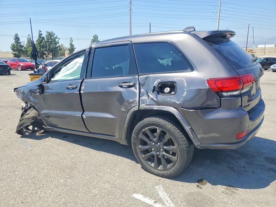 49231696 :رقم المزاد ، 1C4RJFAG4JC319923 vin ، 2018 Jeep Grand Cherokee مزاد بيع