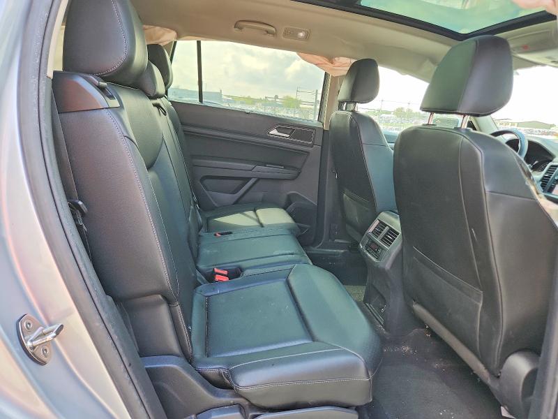 51552456 :رقم المزاد ، 1V2UR2CA8KC572084 vin ، 2019 Volkswagen Atlas مزاد بيع