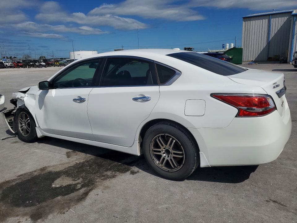 50565366 :رقم المزاد ، 1N4AL3AP5FC268287 vin ، 2015 Nissan Altima مزاد بيع