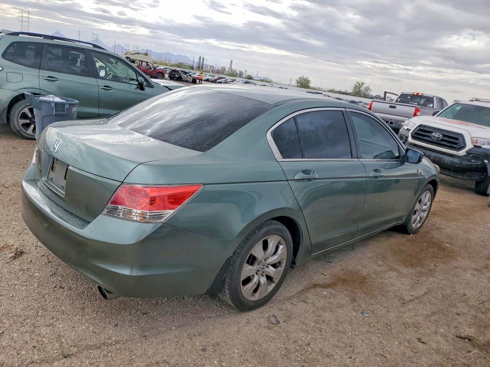 Auction sale of the 2010 Honda Accord, vin: 1HGCP2F73AA009670, lot number: 52000326