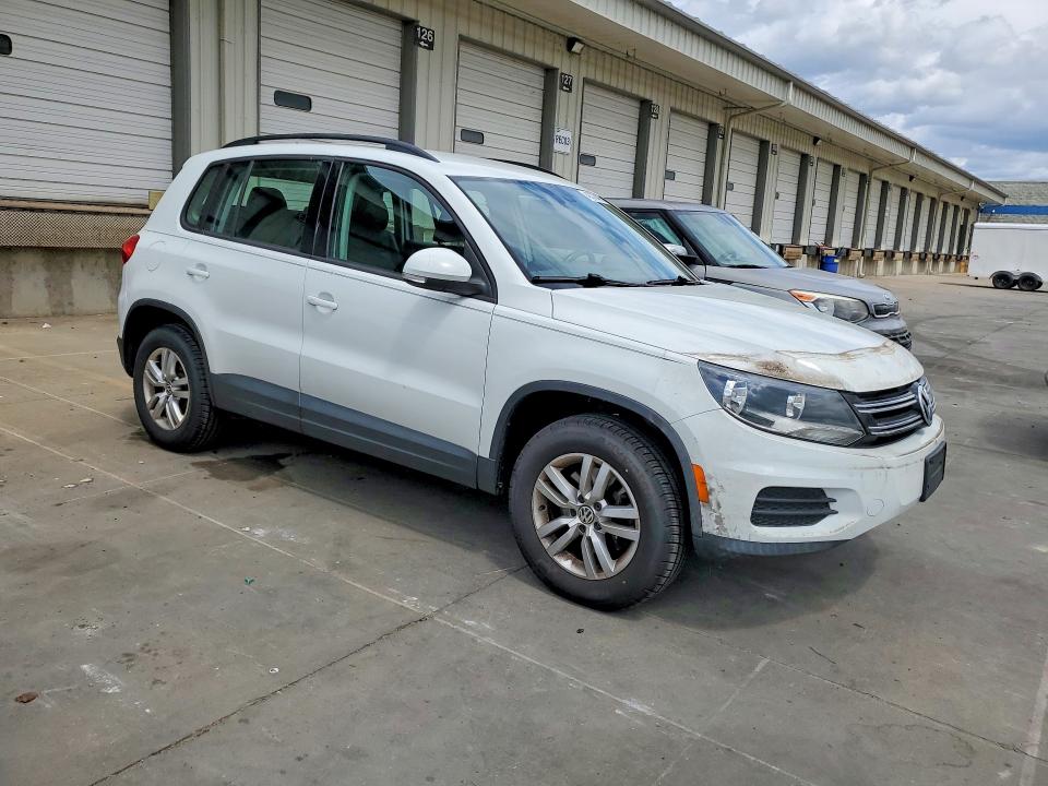 Продажа на аукционе авто 2016 Volkswagen Tiguan, vin: WVGAV7AX0GW540736, номер лота: 49278426