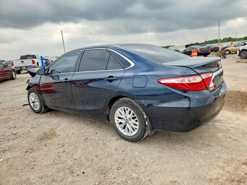 51262826 :رقم المزاد ، 4T1BF1FK1HU655001 vin ، 2017 Toyota Camry مزاد بيع