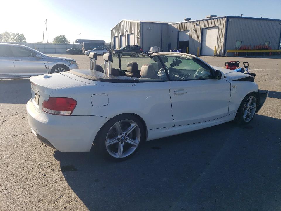 2011 Bmw 135 მანქანა იყიდება აუქციონზე, vin: WBAUN7C52BVM24754, აუქციონის ნომერი: 48892716