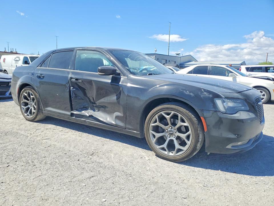 2015 Chrysler 300 მანქანა იყიდება აუქციონზე, vin: 2C3CCABG5FH875829, აუქციონის ნომერი: 48442166