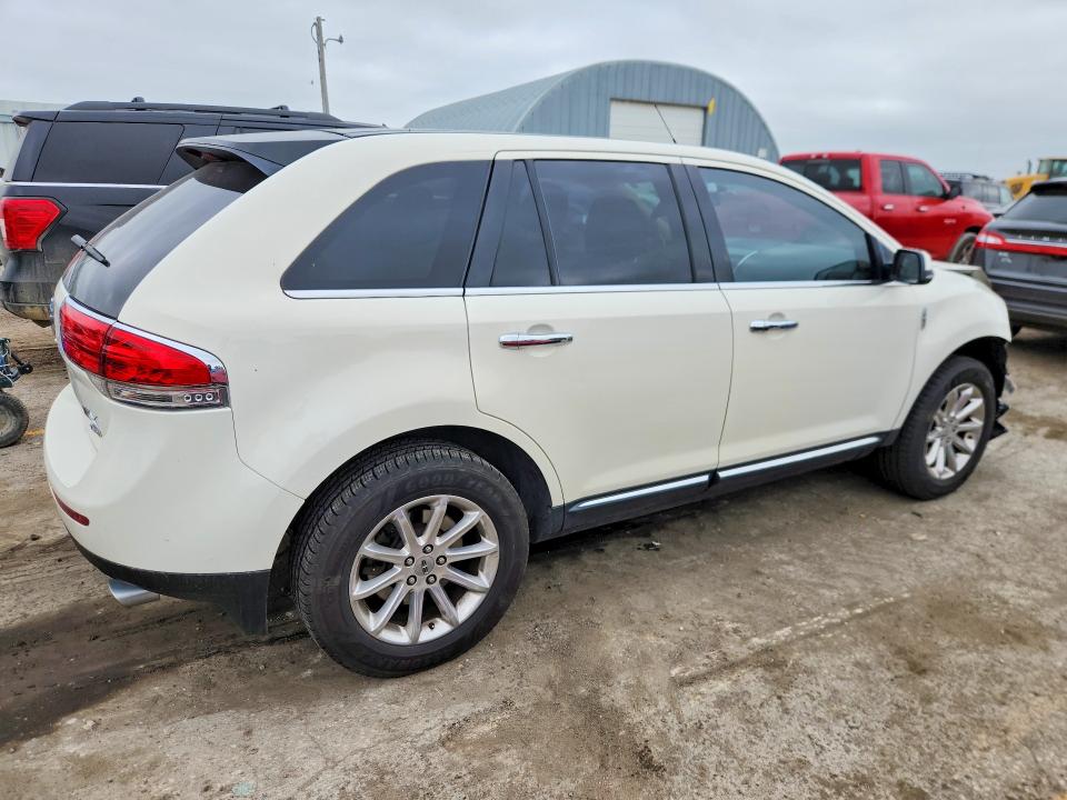 49584786 :رقم المزاد ، 2LMDJ8JKXCBL10804 vin ، 2012 Lincoln Townhouse Mkx مزاد بيع